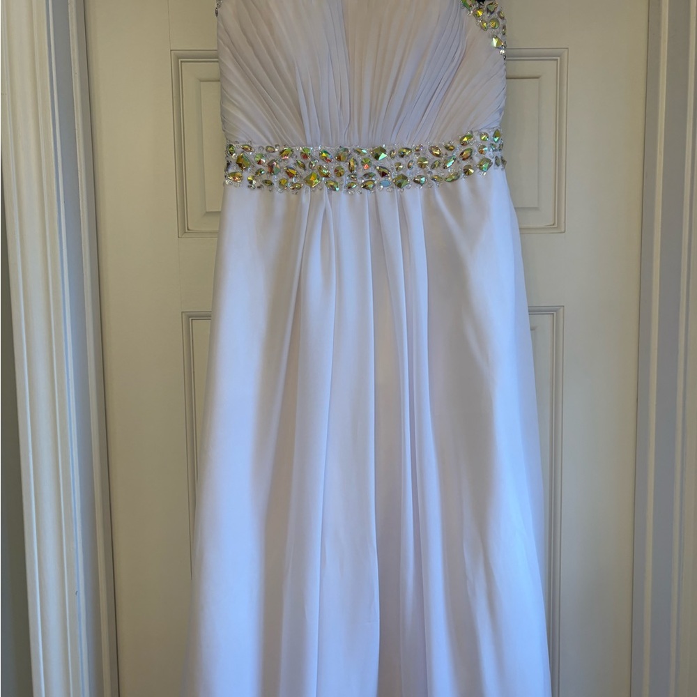 Elegant White Kids Dress with Gem Accents